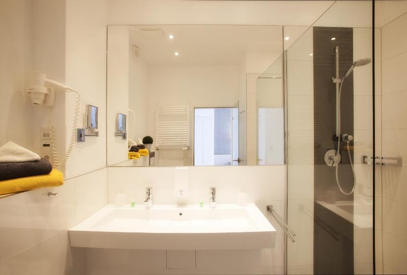 Triple Room image 4
