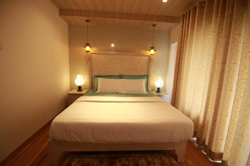 Knightsbridge Grand Apartment - image 7