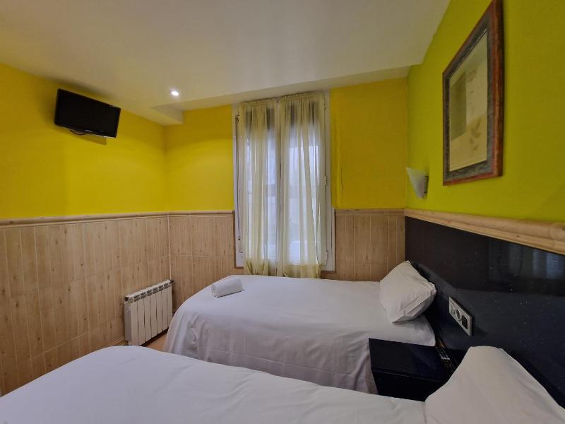 Pension Izar Bat Guesthouse - Self Check-in - image 15