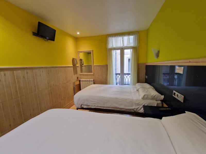 Pension Izar Bat Guesthouse - Self Check-in - image 16