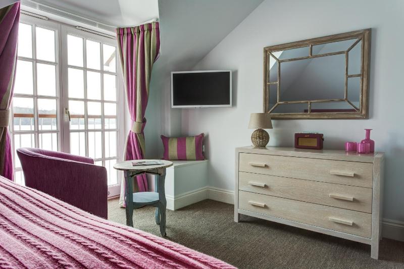 Double Room with Sea View image 3