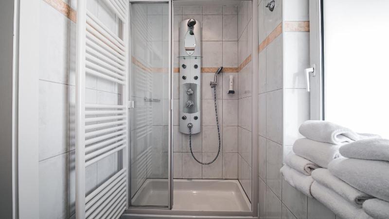 Suite image 2