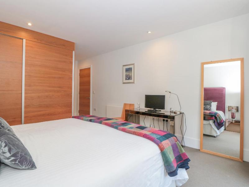 15 Dart Marina - image 25