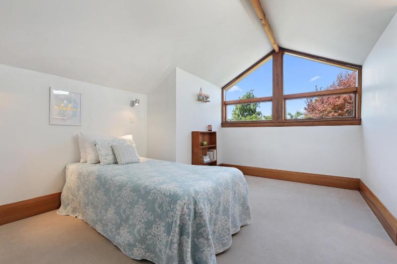 Fendalton Villa - Christchurch Holiday Home - image 2