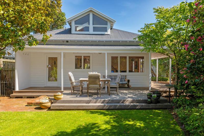Fendalton Villa - Christchurch Holiday Home - image 20