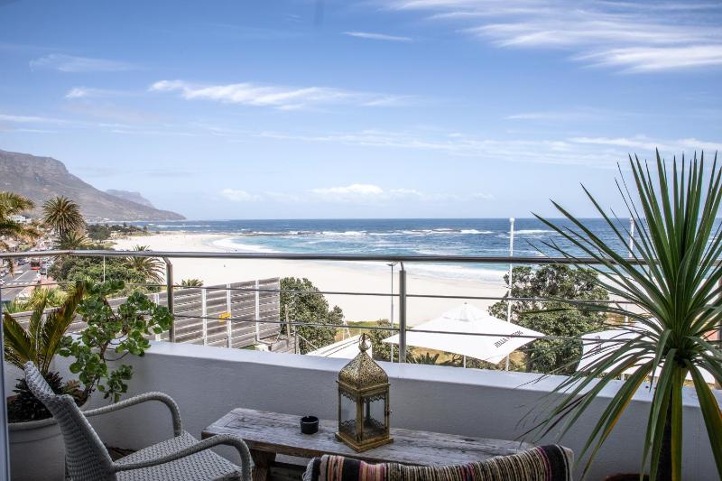 Sea Castle Hotel Camps Bay - image 11