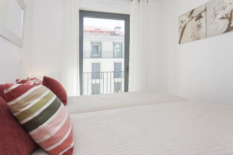 Bairrus Lisbon Apartments - Mello - image 11