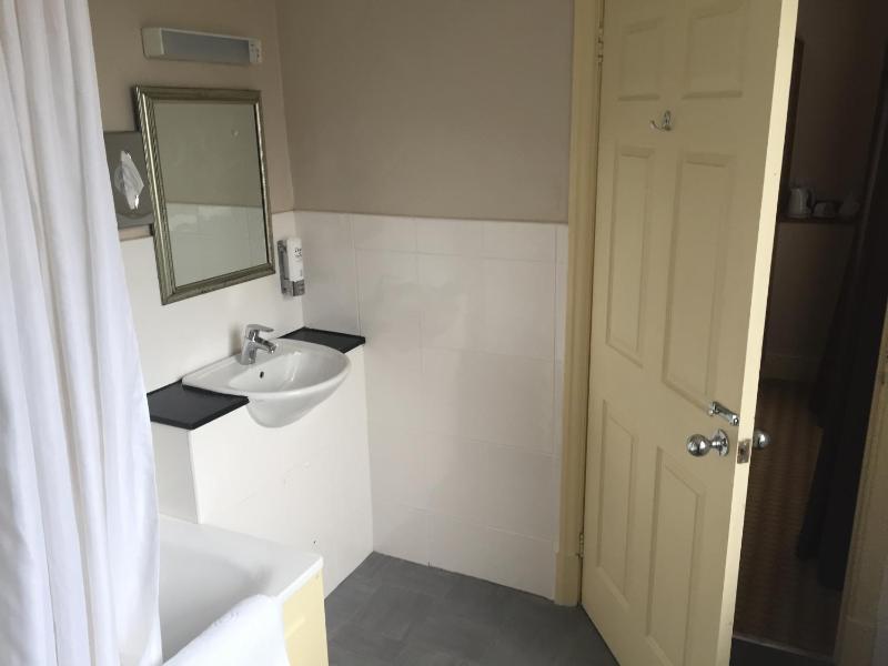 Single Room image 2