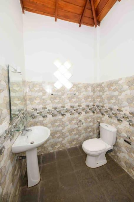 Deema's Villa - image 29