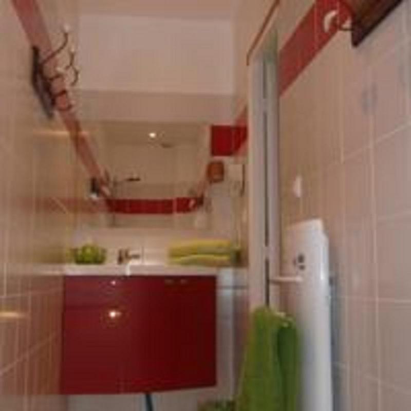 Double or Twin Room with Lake View image 2
