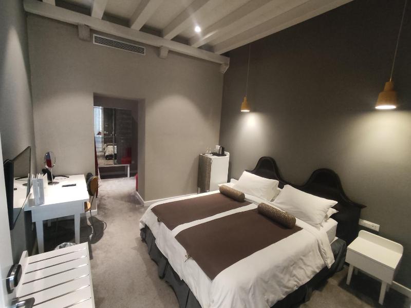 Standard Double or Twin Room image 1