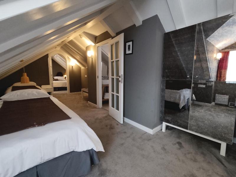 Superior Double or Twin Room with City View image 1