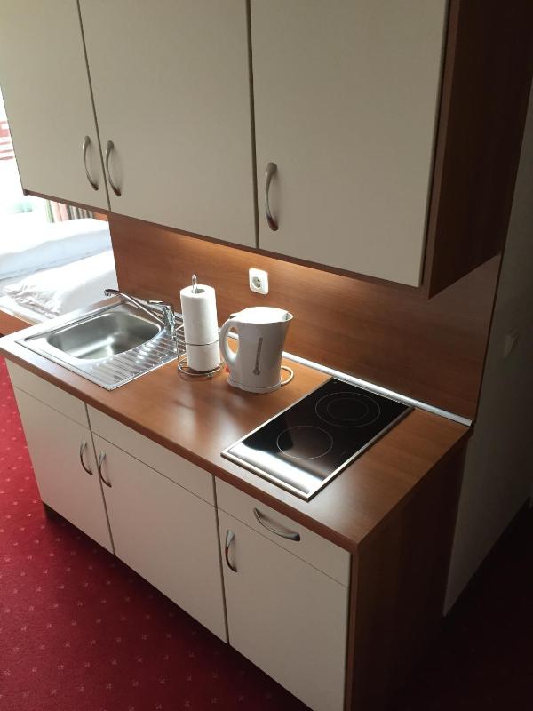 Deluxe Double Room image 3