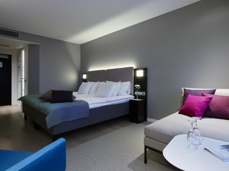 Standard Double or Twin Room - Gothia Towers image 3