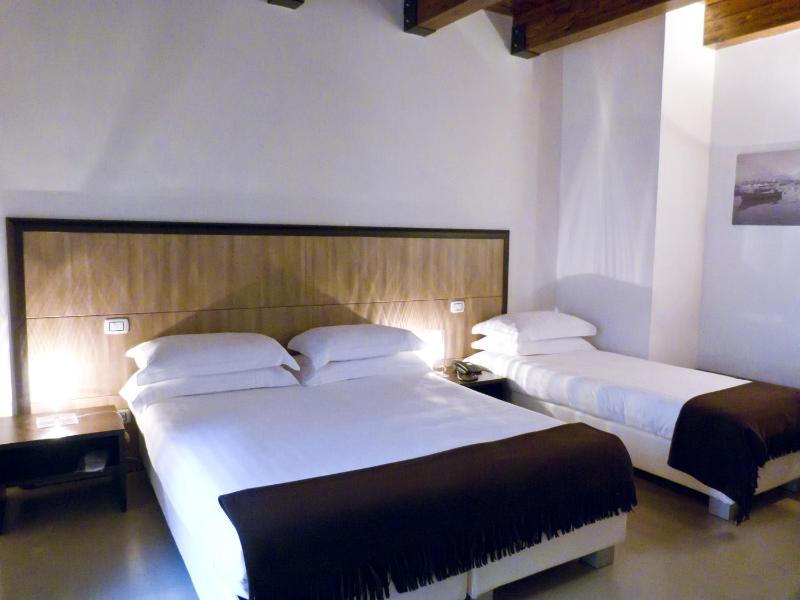 Triple Room with Disabled Access image 2