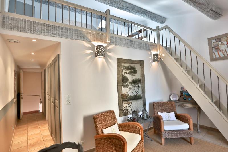 One-Bedroom Apartment with Mezzanine image 4