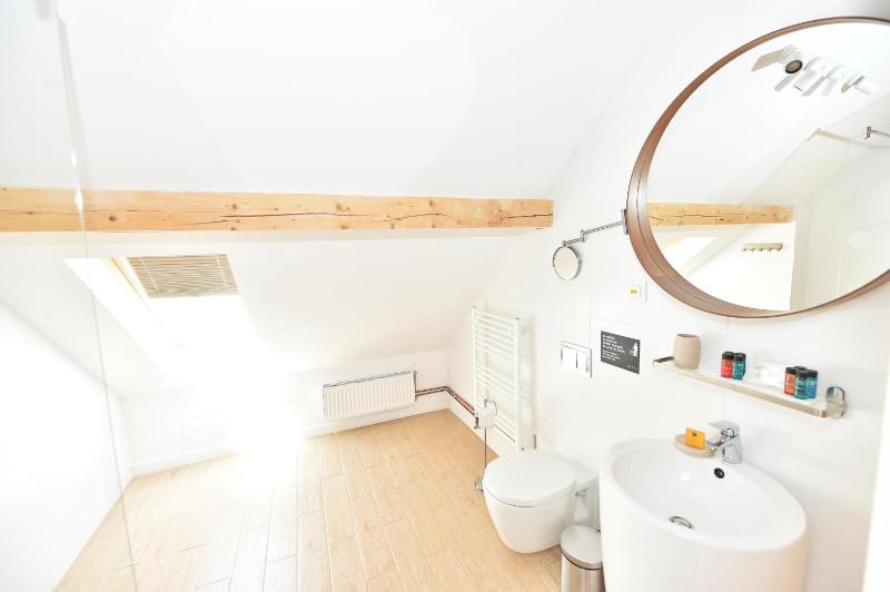 Bungalow image 1