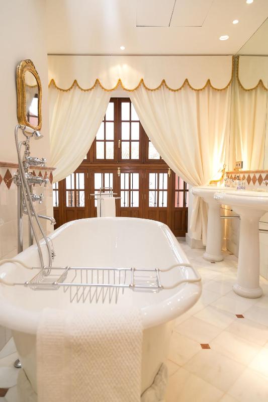 Junior Suite image 2