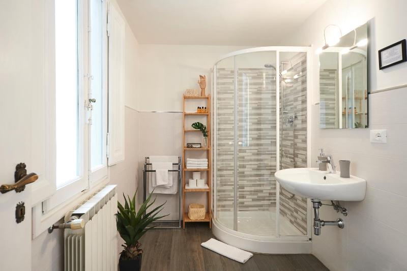 Double Room image 1