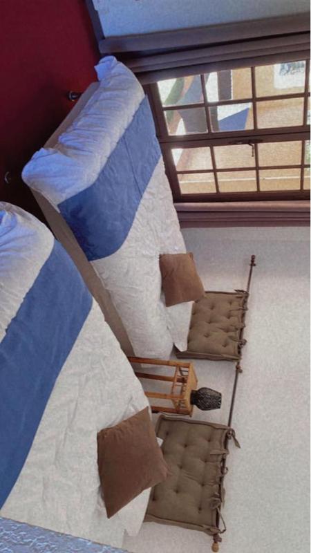 Twin Room with Garden View image 2