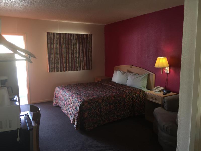 King Room image 2