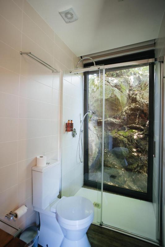 Double Room with Park View image 3