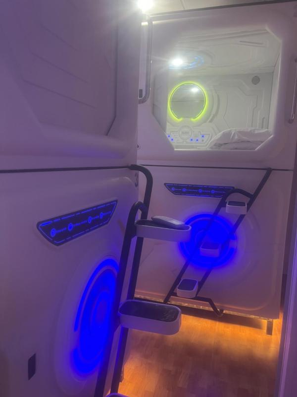 Limin Hostel Capsules Images