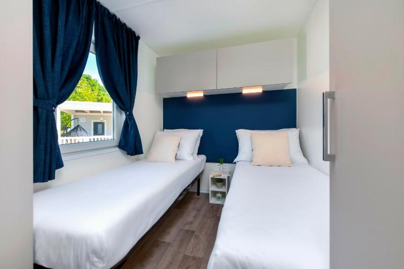  Comfort Two-Bedroom Mobile Home image 4