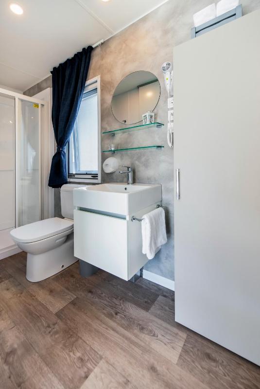  Comfort Two-Bedroom Mobile Home image 2