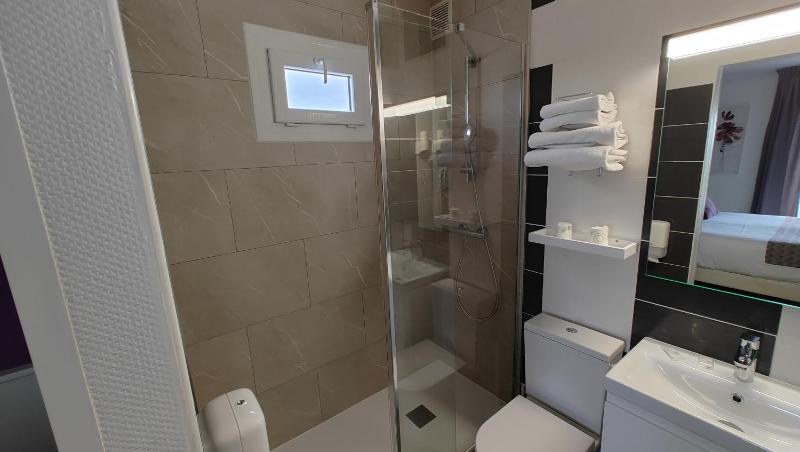 Comfort Double Room with Sea View image 4