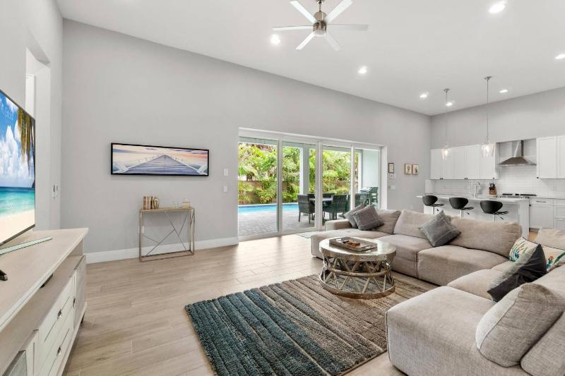 445 S. Heathwood - image 35