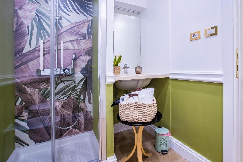 Classic Triple Room image 2