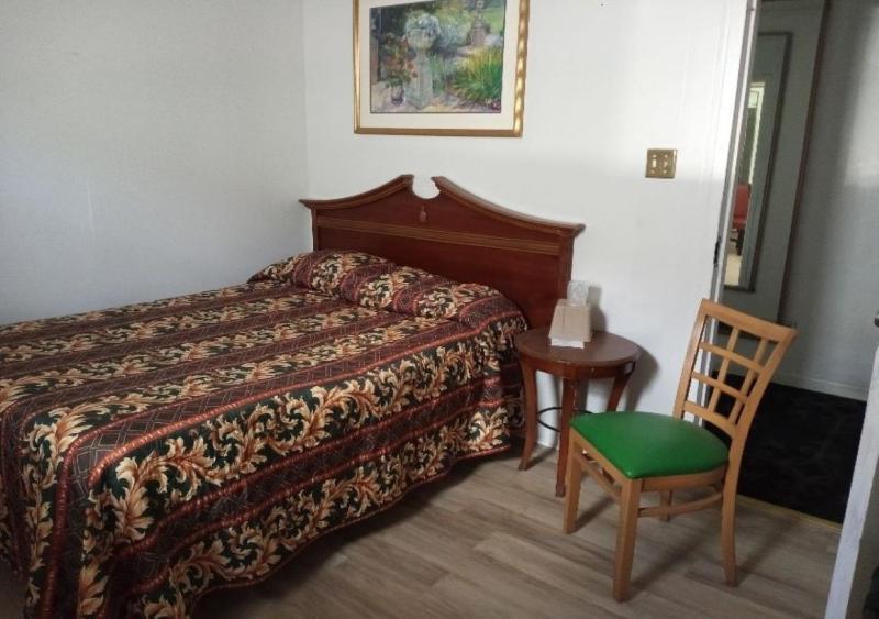 Standard  Room image 2