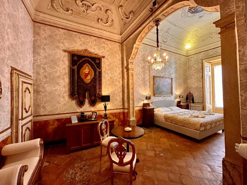 Casa Santangelo Suites - Historical Residence - image 18
