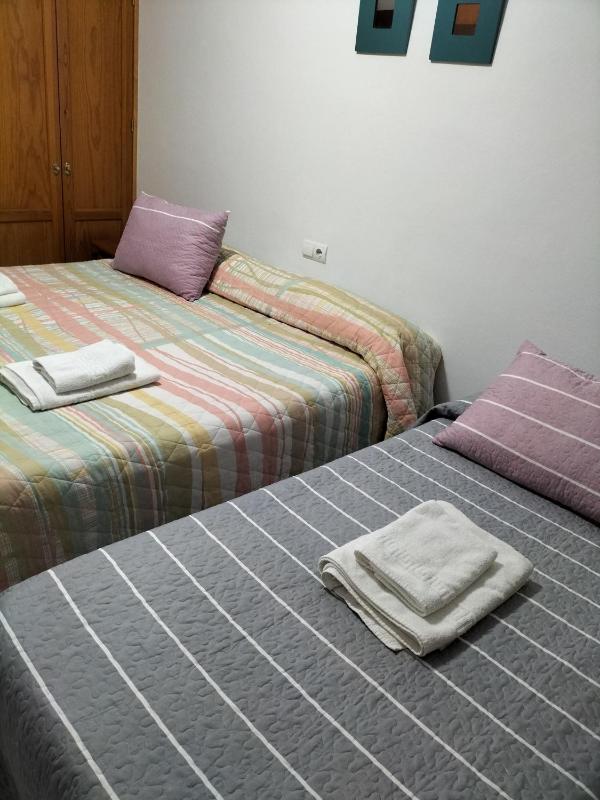 Deluxe Double Room with Extra Bed image 4