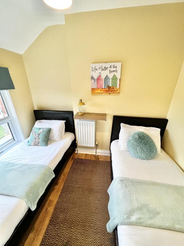 Quadruple Room image 4