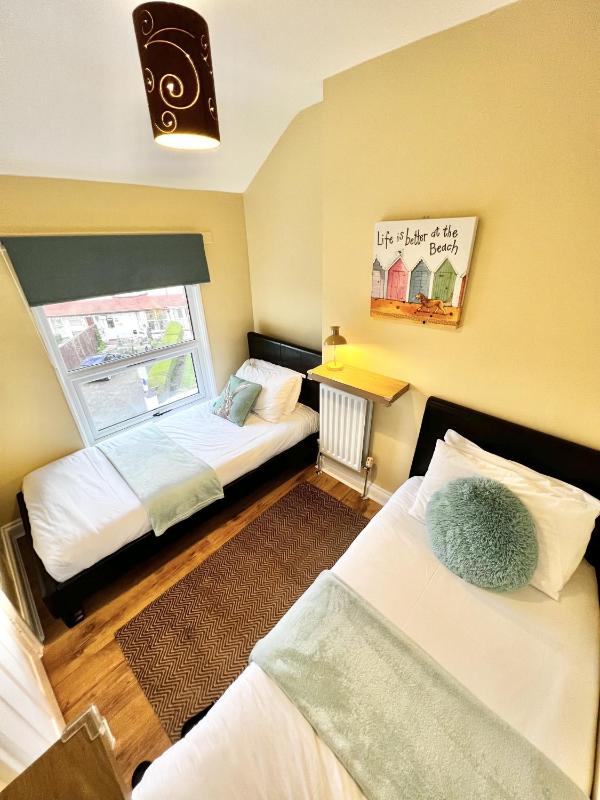 Quadruple Room image 2