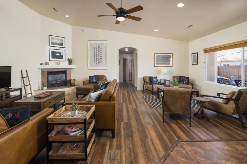 Cottonwoods 419 - image 42