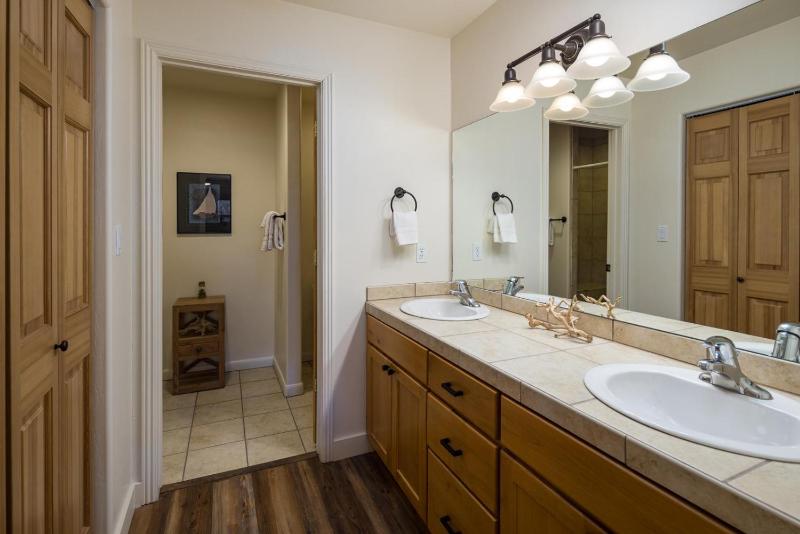 Cottonwoods 419 - image 21