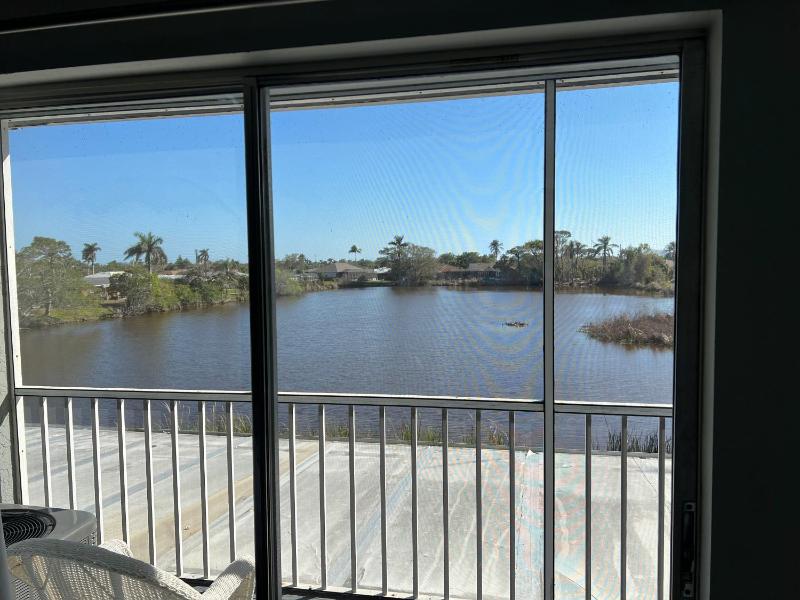 Marco Island Lakeside Inn - image 3