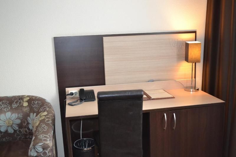 Standard Single Room image 3