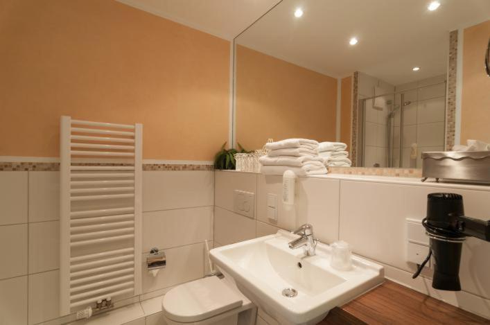 Studio (1 Adult) image 3