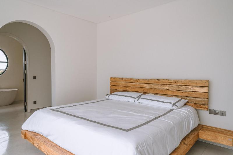 Sundar Villas Estate: Tropical 3BR Villa in Great Location - image 13