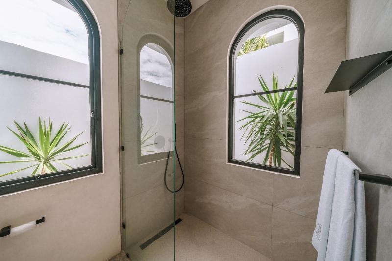 Sundar Villas Estate: Tropical 3BR Villa in Great Location - image 28