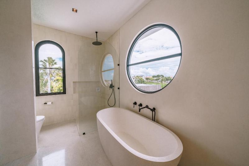 Sundar Villas Estate: Tropical 3BR Villa in Great Location - image 9