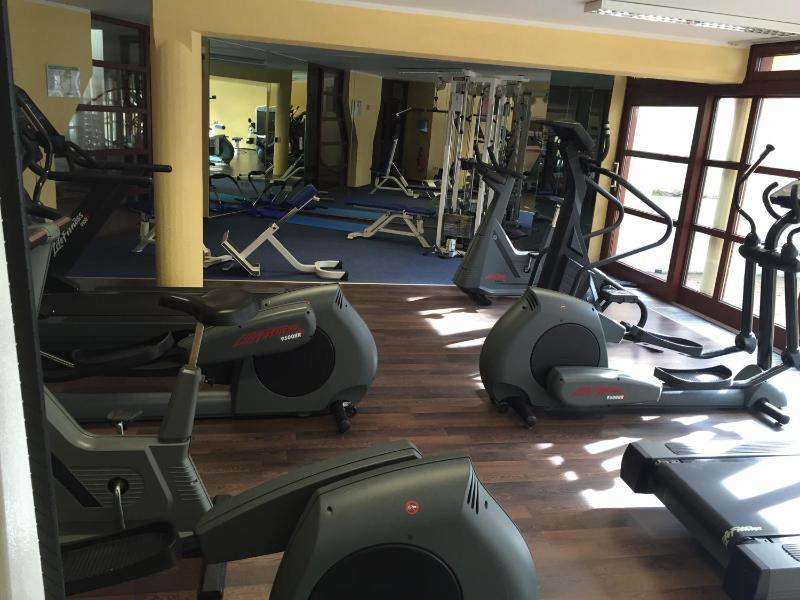 Quadruple Room image 2