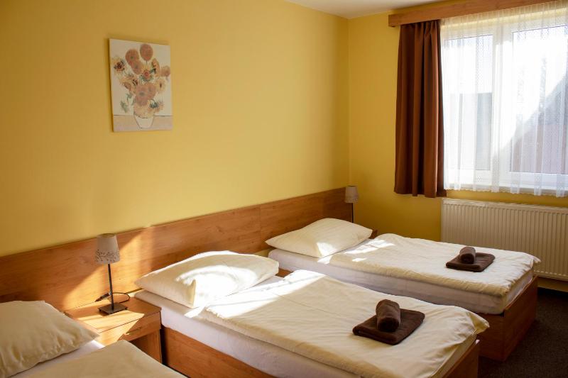 Triple Room image 4