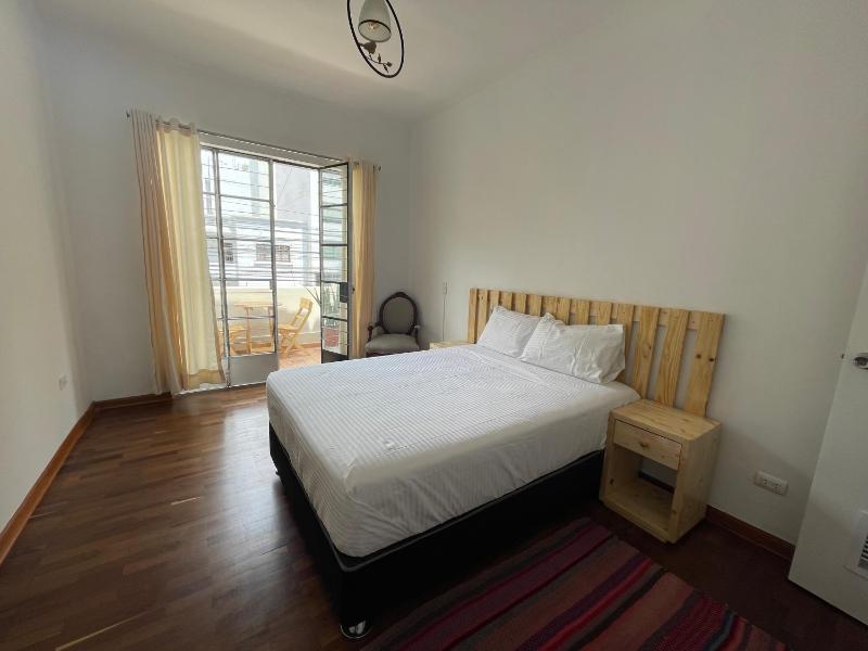 Double Room with Balcony image 1