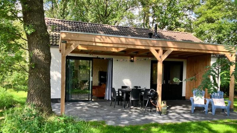 Bungalow image 1