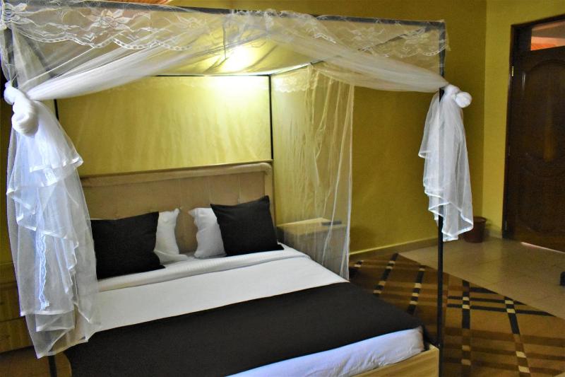 Beautiful home opposite Speke Resort Munyonyo near Lake Victoria - image 16
